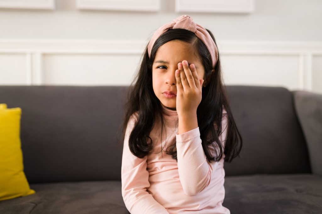 Prima Saigon Eye Hospital: Remember, your child may still have an eye problem even if he or she does not complain or has not shown any unusual signs.